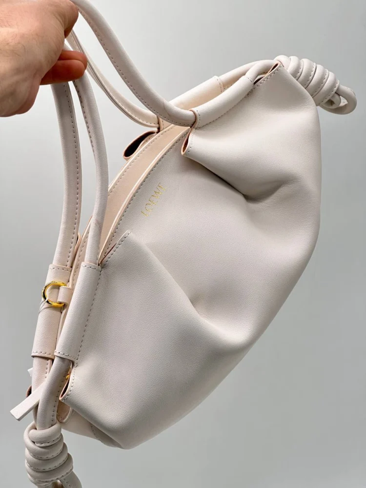 LOEWE 2 — Молочный — дополнительный вид