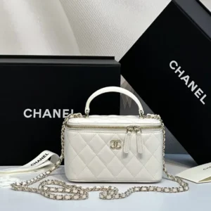 CHANEL 4