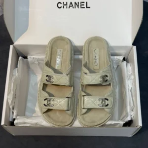 CHANEL 111