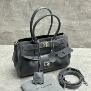 Сумка BALENCIAGA 30