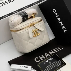Сумка CHANEL 13