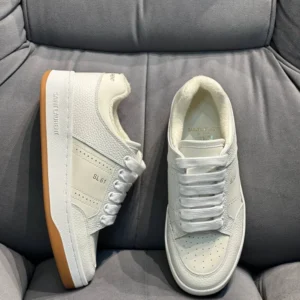 Yves Saint Laurent 3