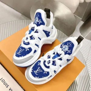 Louis Vuitton 9