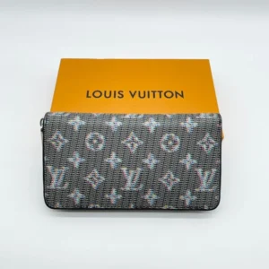 Кошелек Louis Vuitton