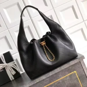CHANEL 20