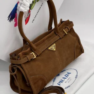 PRADA 16