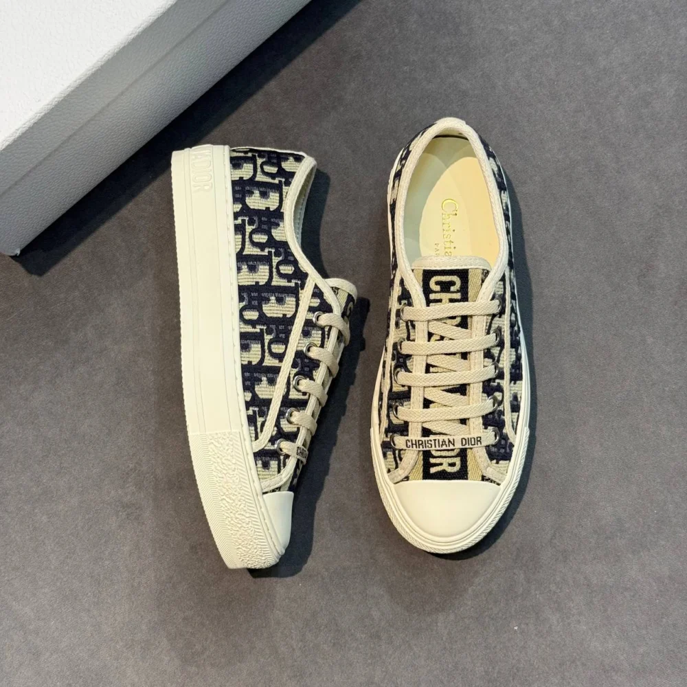 DIOR 18