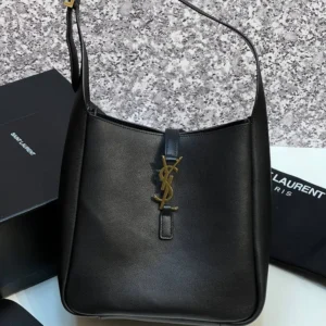Сумка YVES SAINT LAURENT 1