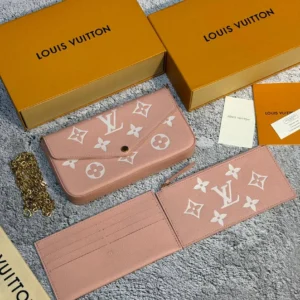 Клатч Louis Vuitton 3