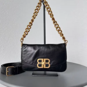 BALENCIAGA 7