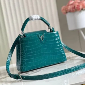Louis Vuitton 30