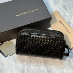 Мужская косметичка Bottega Veneta