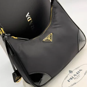 PRADA 8