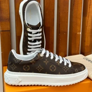 Louis Vuitton 4
