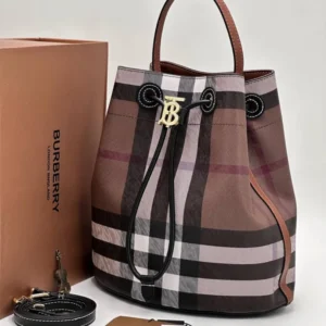 BURBERRY 1