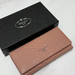 Кошелек PRADA 1