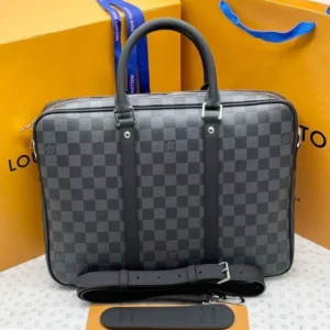 Мужская сумка Louis Vuitton 1