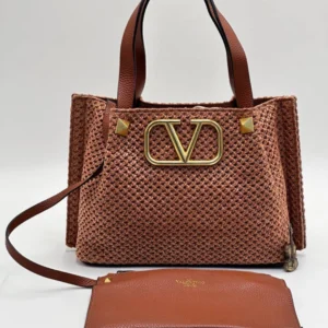 VALENTINO 4