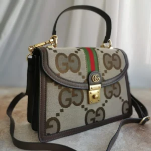 Gucci 2222