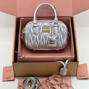 Сумка MIU MIU 63