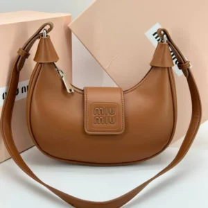 MIU MIU 17