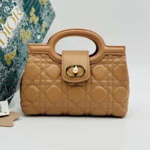 Сумка Christian Dior z-551