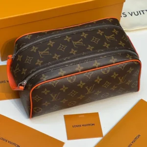 Косметичка Louis Vuitton 2