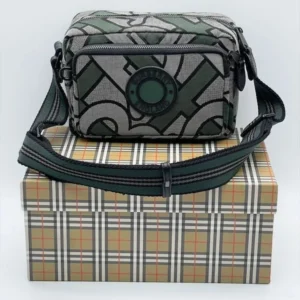 Сумка BURBERRY 4