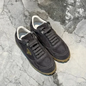 PRADA 13