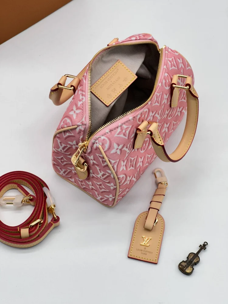 Louis Vuitton 000 — Розовый — дополнительный вид
