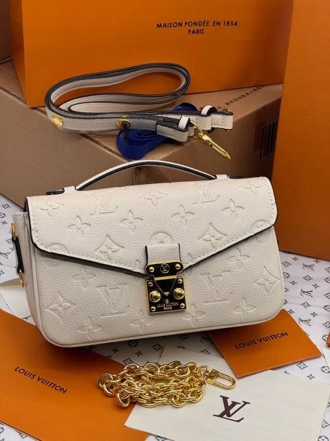 Louis Vuitton 11 — Молочный — основной вид