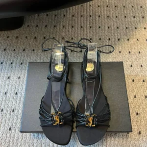 YVES SAINT LAURENT 3
