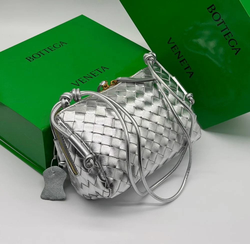 Bottega Veneta 29 — Серебристый — основной вид