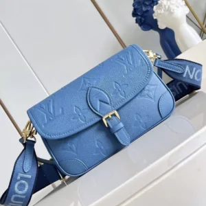 Louis Vuitton 32