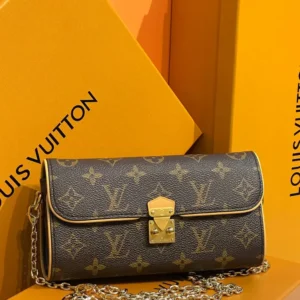 Louis Vuitton 23