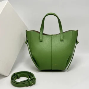 POLENE 38