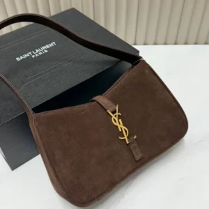 YVES SAINT LAURENT 9