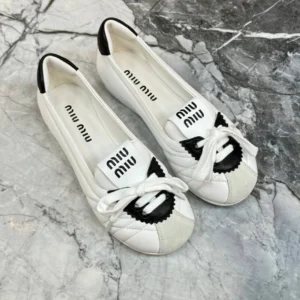 MIU MIU 9