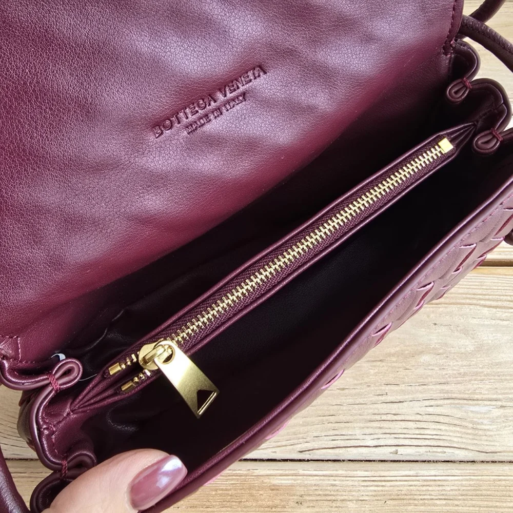 Bottega Veneta 34 — Бордовый — дополнительный вид