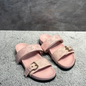 Louis Vuitton 17