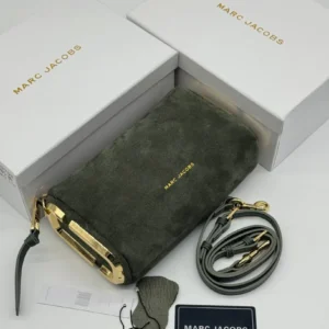 Marc Jacobs 6