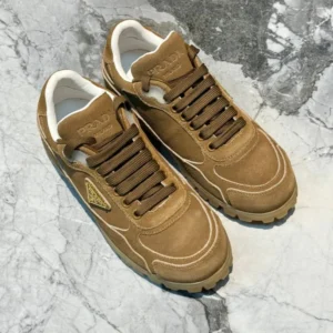 PRADA 11